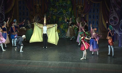 Труппа Майи Плисецкой на сцене Волковского театра