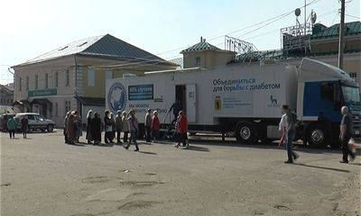 Мобильные диабет-центры начали свою работу по области