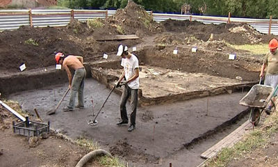 Свой профессиональный праздник археологи встречают на своем рабочем месте