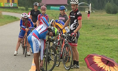 В Демино сегодня стартовала велогонка среди любителей и профессионалов в категории «Шоссе»