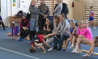 В Ярославле стартовало первенство по прыжкам на батуте