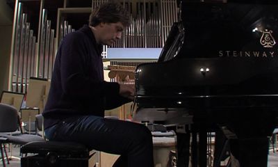 Знаменитый пианист и композитор Стив Баракатт выступил в ярославской филармонии
