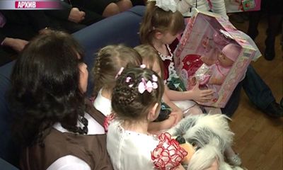 Приемным родителям увеличат денежные выплаты