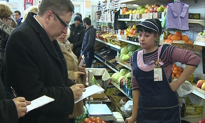 Заместитель губернатора Александр Шилов проинспектировал цена на продукты