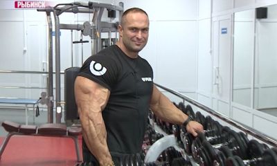 Рыбинск посетил легендарный российский бодибилдер