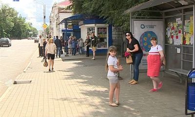В Ярославле могут запретить курить на остановках