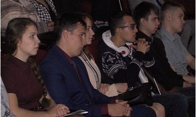 Сергей Ястребов вручил молодым ученым свидетельства о присуждении президентских грантов