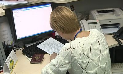 Во время школьных каникул родители могут быстро оформить загранпаспорт