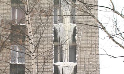 На зимних каникулах студентов медицинского университета напугали холодные батареи в общежитии