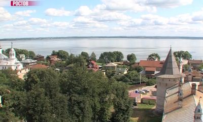 Эксперты рекомендуют убрать со дна Неро 4 метра илистых отложений