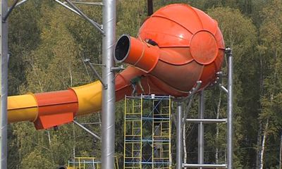 В ярославском аквапарке устанавливают горки