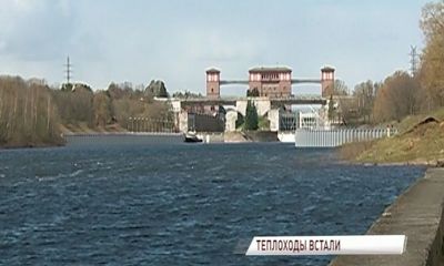 Пять круизных теплоходов застряли в Ярославской области