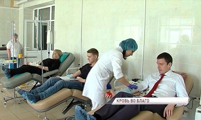 Ярославцы сдали кровь на станции переливания в честь Дня донора