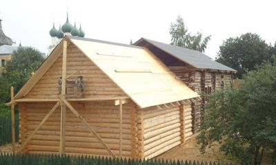 Предпринимателю придется снести постройки, которые загородили вид на Ростовский кремль