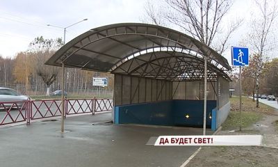 Две недели без света: жители Фрунзенского района пожаловались на темный подземный переход