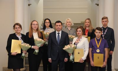 Дмитрий Миронов вручил награды ярославским призерам конкурсов профессионального мастерства серии WorldSkills