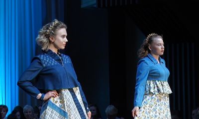 В Ярославле состоялся любительский показ мод «Серебряная нить»