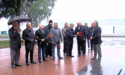 В Ярославле прошла гражданская панихида по погибшим в Баренцевом море подводникам