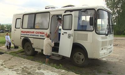 Мобильный ФАП продолжает работу в Ростовском районе