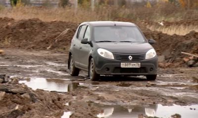 Как на сельском погосте: в Ярославле опять размыло дорогу к Осташинскому кладбищу