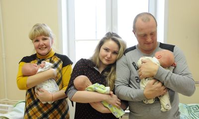 В Ярославле из перинатального центра выписали третью тройню за этот год