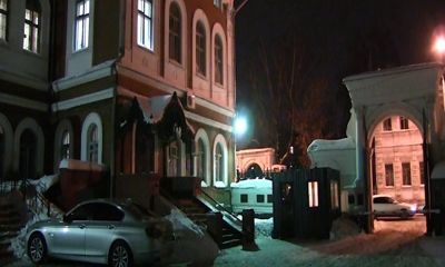 На Кирова в кафе у мужчины украли золотую цепочку