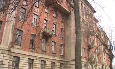 Дмитрий Миронов взял под личный контроль расселение аварийного дома в Красном Профинтерне