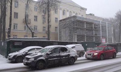 Ярославцы не оценили новую пристройку к фасаду дома на улице Победы