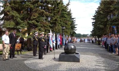 В Рыбинске День ВМФ отметили автопробегом