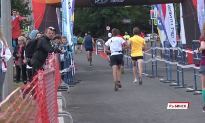 В Рыбинске стартовал первый в этом год полумарафон “Бегом по Золотому кольцу”