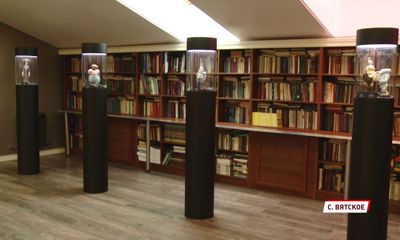 В Вятском представили экспозицию персонажей и декораций мультфильма «Гофманиада»