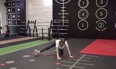 Утреннее шоу «Овсянка» от 03.12.20: рассказываем о свадебных платьях и делаем разминку на все тело