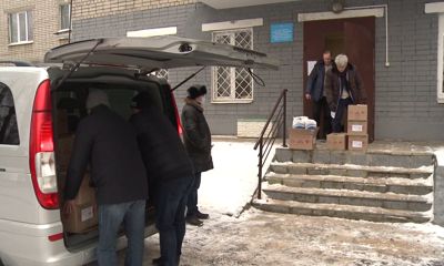 Детям ярославских врачей вручили сладкие подарки