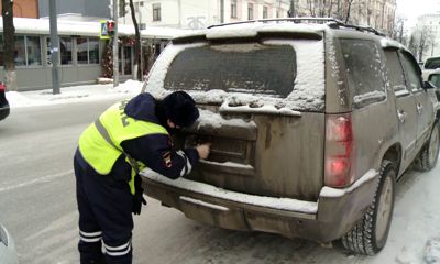 В Ярославле ловили нарушителей парковки