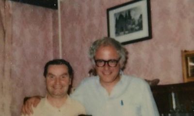 Ярославские мастерицы хотят связать варежки американскому сенатору Берни Сандерсу