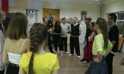 Танцоры из молодежного движения «Буги-Вуги Ярославль» устроили благотворительную вечеринку