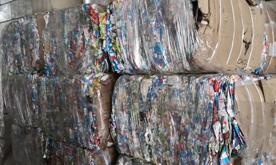 В ярославских школах и детских садах установят контейнеры для сбора картонной упаковки