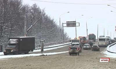 ГИБДД: в Ярославском районе половина ДТП за сутки произошла на дорогах, находящихся в ненормативном состоянии