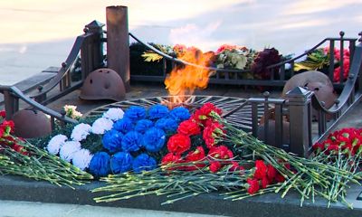 «Вооруженные силы – наша гордость»: ярославские депутаты почтили память павших воинов