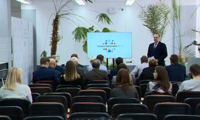 В ЯГТУ специалисты-дорожники встретились с властями и общественниками