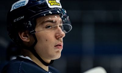 Матчи МХЛ в понедельник пройдут в поддержку пострадавшего в Ярославле хоккеиста