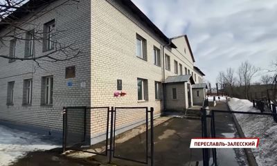 Депутат Лариса Ушакова взяла на контроль ситуацию с ремонтом в третьей школе Переславля