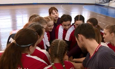 Ярославские гандболистки борются за выход в финал всероссийского чемпионата