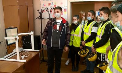 Увидеть рабочий процесс вживую: для рыбинских школьников провели экскурсию по заводу