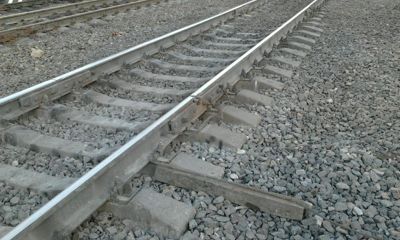 Грузовой поезд врезался в малолитражку в Ярославской области