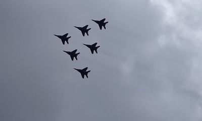 В небе над Переславлем выступила авиационная группа «Стрижи»