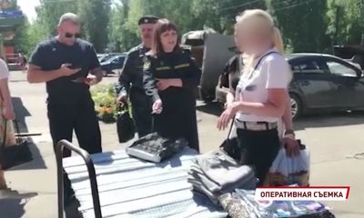 За Волгой в Ярославле приставы ловили уличных торговцев: должники теперь могут лишиться товара