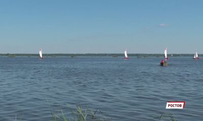 Представители разных регионов участвуют в соревнованиях по парусному спорту в Ярославской области
