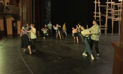 Руководство Волковского театра: мы привились, чтобы не подводить нашего зрителя