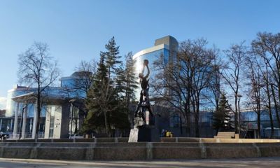В Ярославле реконструируют фонтан на площади Труда